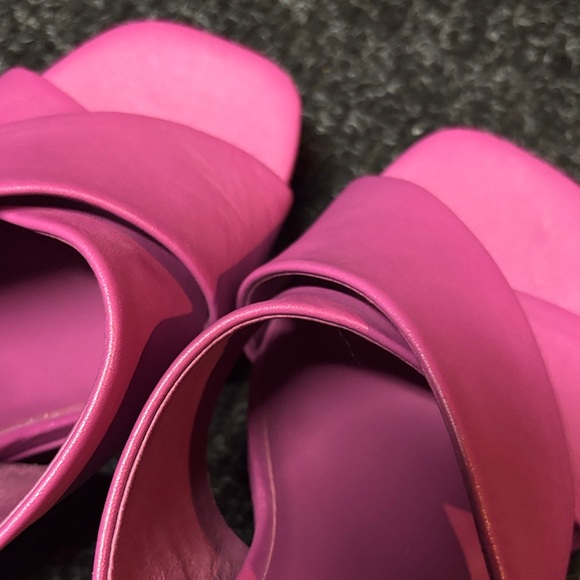 Charlotte Stone Fuchsia Mules - Picture 11 of 11